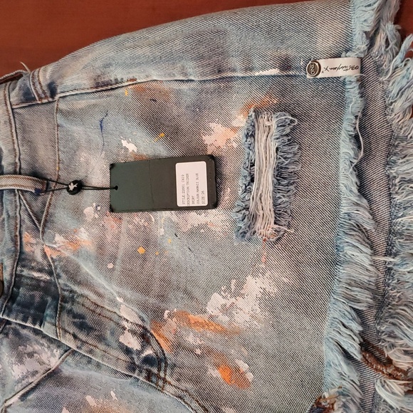 One Teaspoon by Revolve Denim Paint Splash Rocker Skirt. Size 26 - Picture 9 of 9